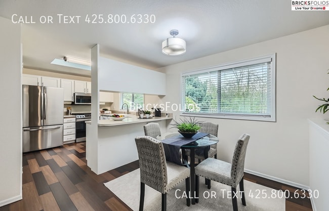 Foto del edificio - Inviting Bothell Home: Your Sanctuary with...