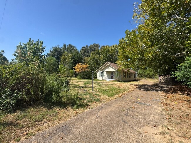 Building Photo - 10261 FM 724