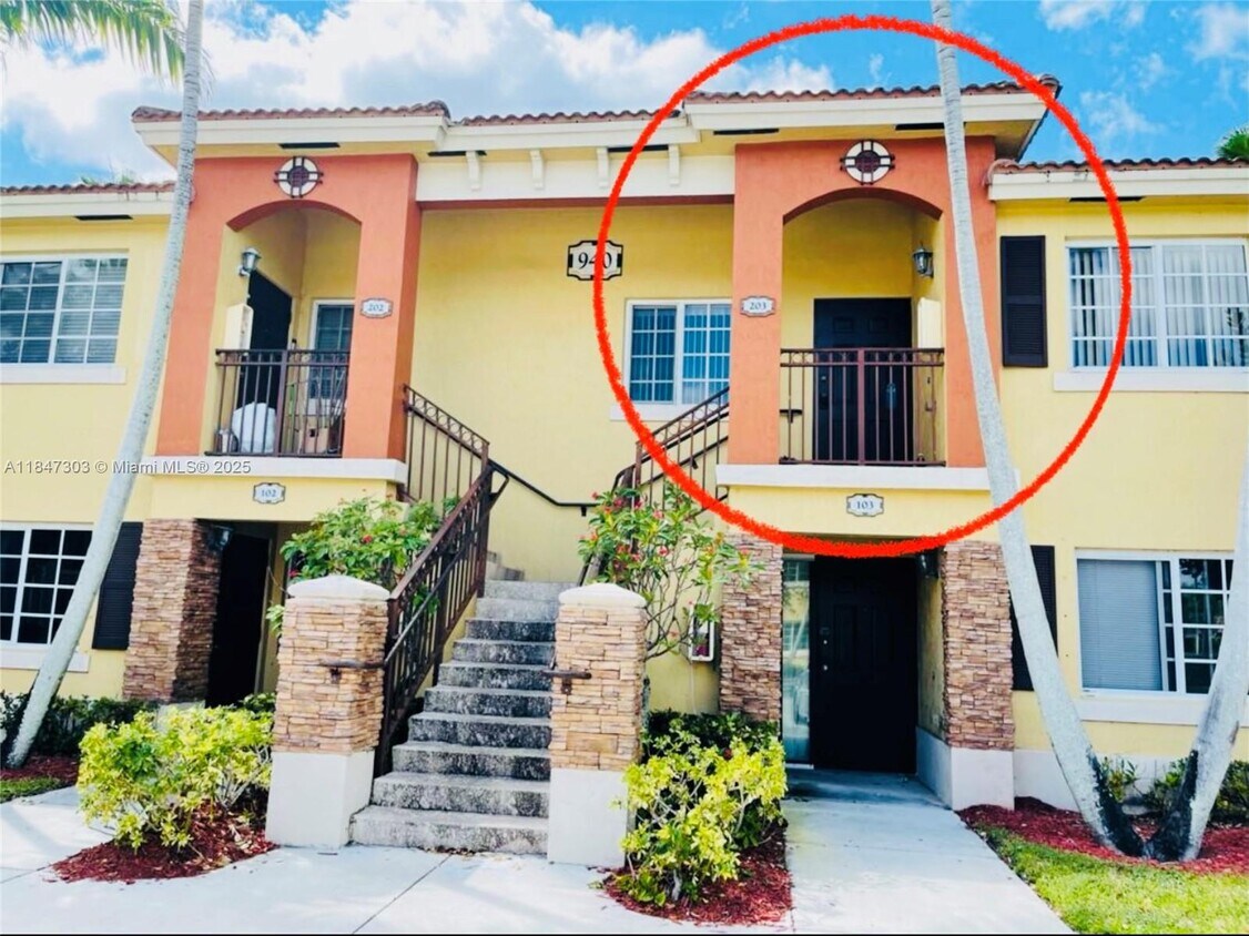 Foto principal - 940 NE 34th Ave