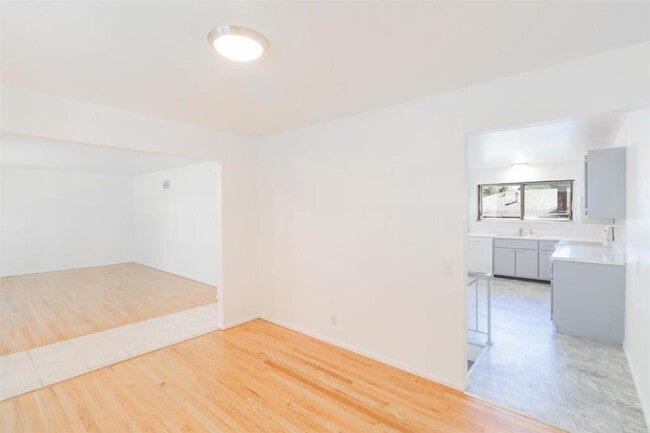 Building Photo - 9724 Brookmere Dr