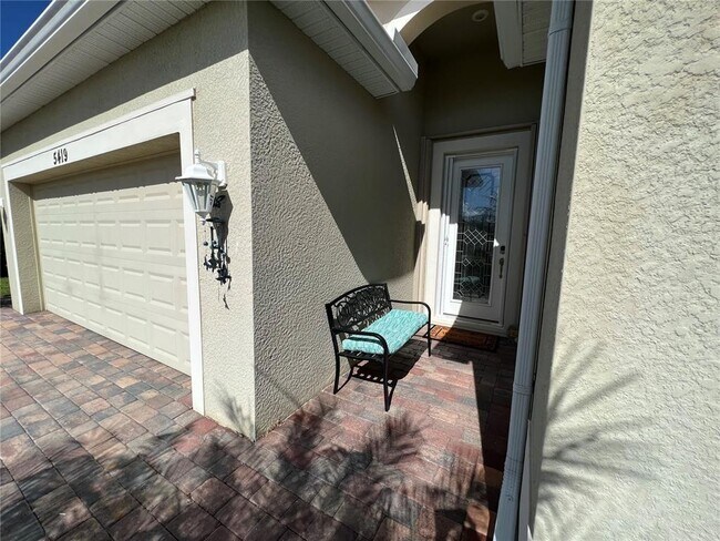 Foto del edificio - 5419 Grand Cypress Blvd