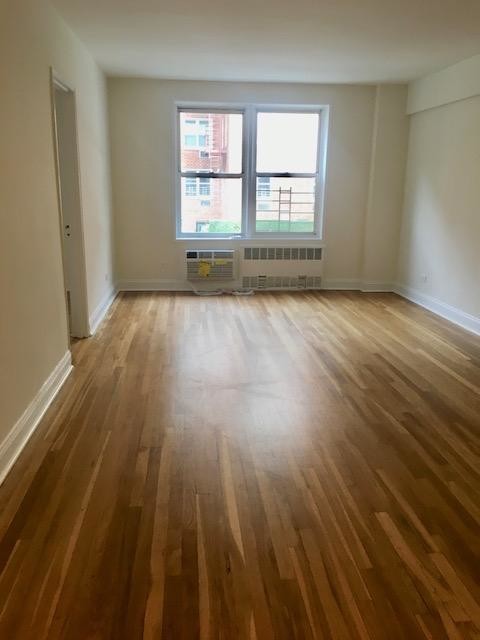 Foto principal - 9101 Shore Road