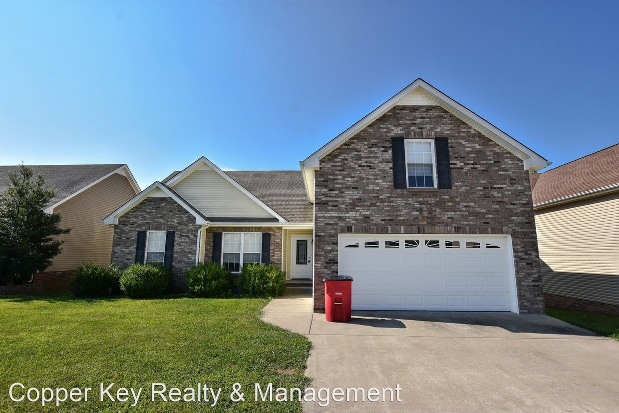 3 br, 2 bath House 700 Foxfield Drive House for Rent in Clarksville