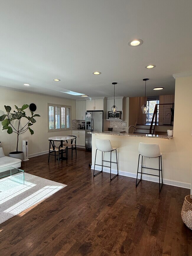 Foto del edificio - 315 N Linden St