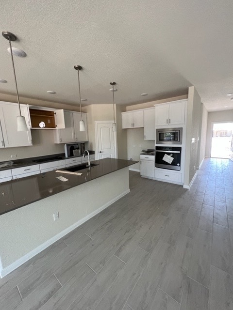 Building Photo - 15 Pacific Loon St