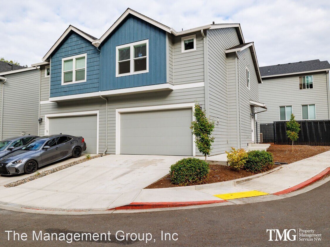 Foto principal - 3 br, 2.5 bath House - 3316 E 36th Court