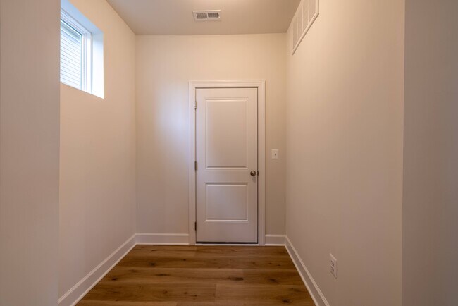 Building Photo - 11541 Chapman Ml Dr
