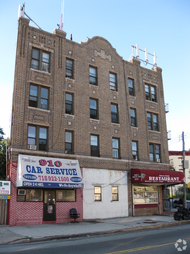 Foto del edificio - 121 Jamaica Ave