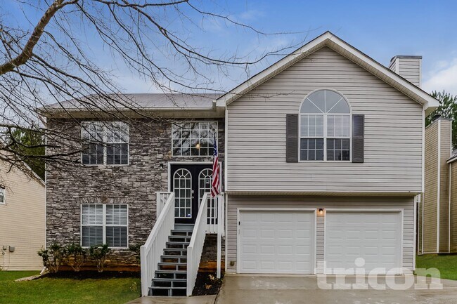 Foto del edificio - 6053 Crooked Creek Dr.