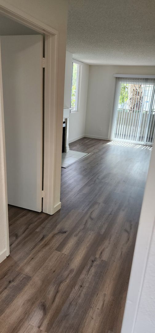 Building Photo - 4276 S Centinela Ave