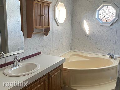 Building Photo - 3 br, 2 bath House - 115 Meadow Ridge Ln