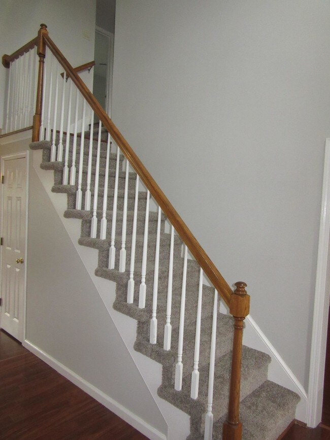 Building Photo - 4805 Burdock Pl