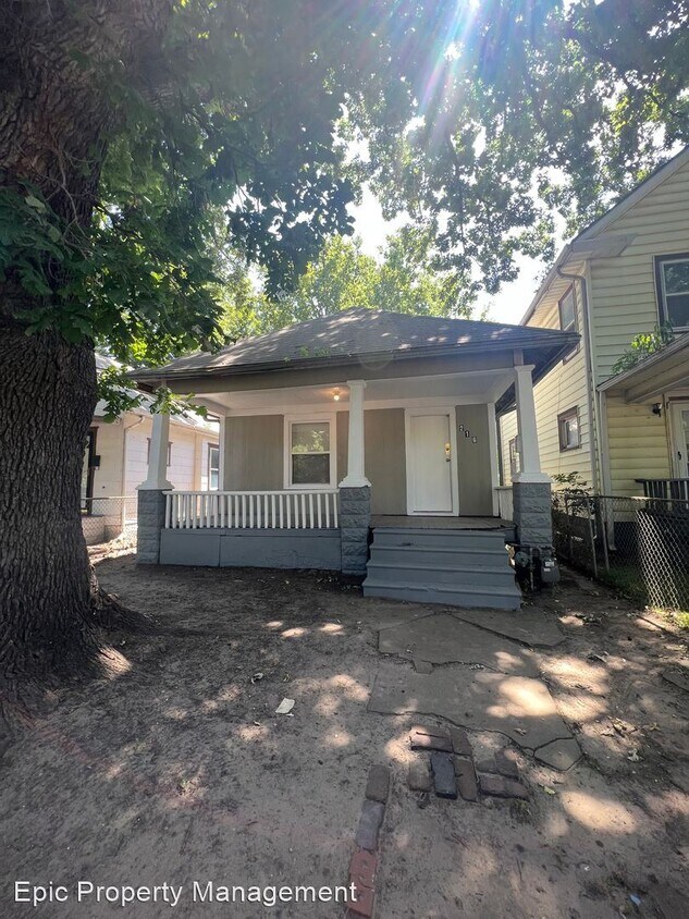 216 SE Lake St, Topeka, KS 66607 House Rental in Topeka, KS