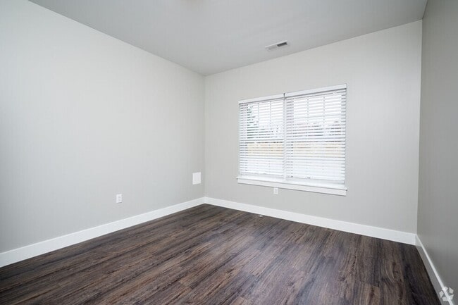 Interior Photo - Doud Apartment Homes
