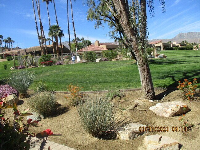 Building Photo - 73407 Foxtail Ln