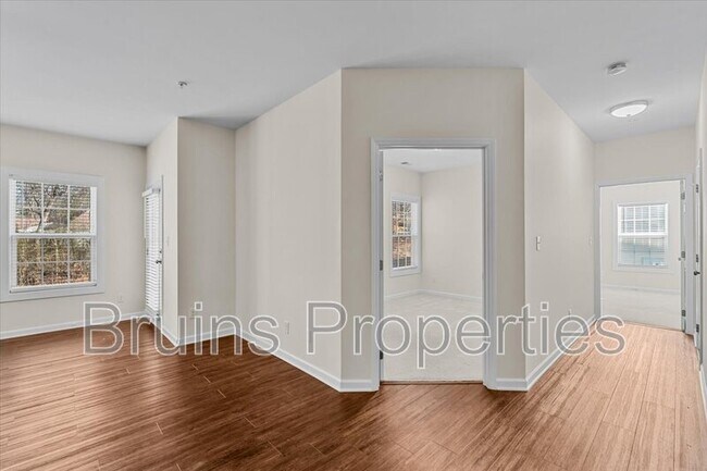 Foto del edificio - 2606 Pennoak Way