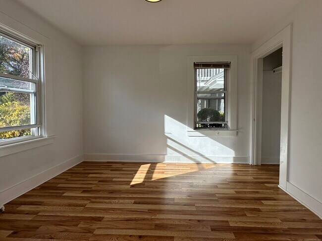 Building Photo - 39 Rogers St