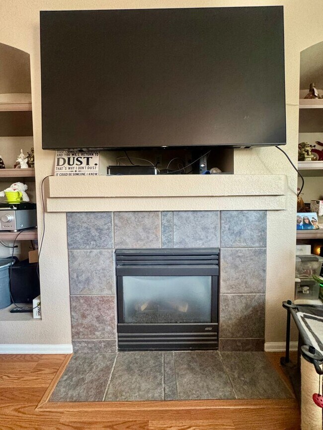Building Photo - 3 Bedroom Condo in Southeast Colorado Springs