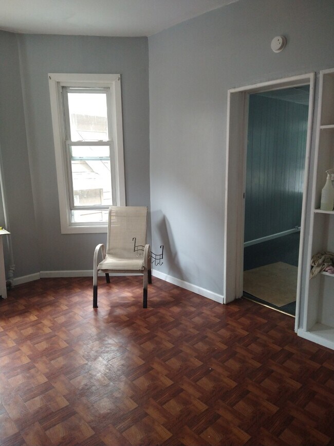 Foto del edificio - 8763 115th St