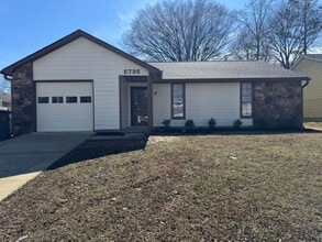 Building Photo - 5735 Ballenmoor Dr