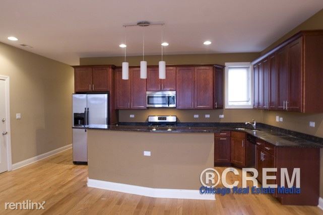 Foto del edificio - 7453 N Western Ave