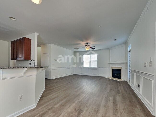 Foto del edificio - 8919 Cinder Ln