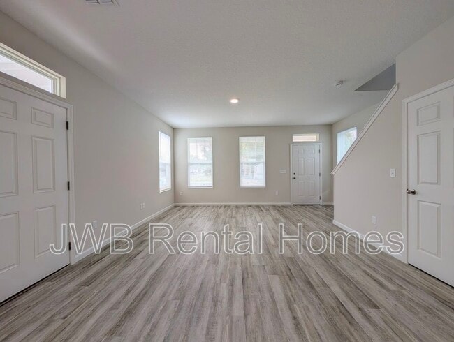 Building Photo - 549 Jessie St