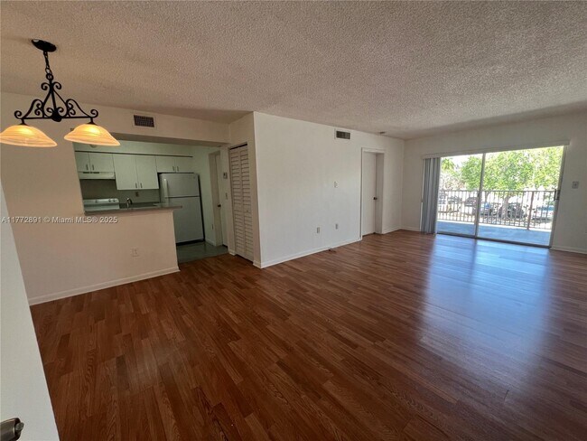 Foto del edificio - 15201 SW 80th St