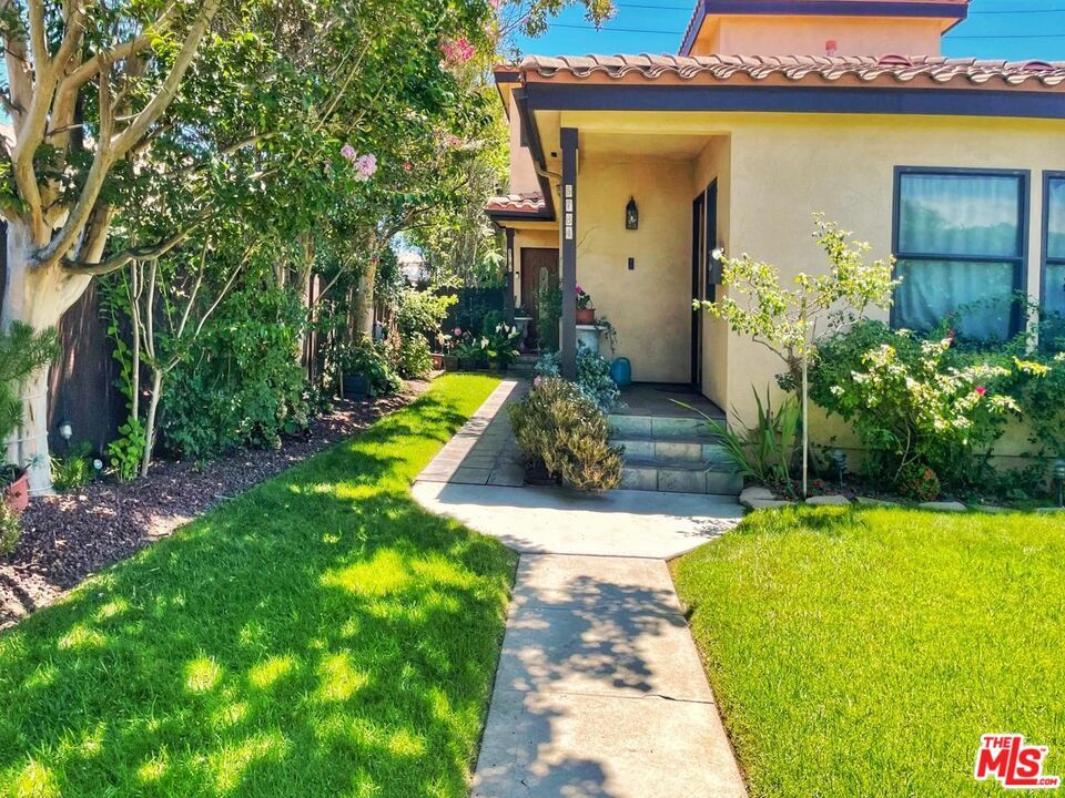 Primary Photo - 5764 W 85th Pl