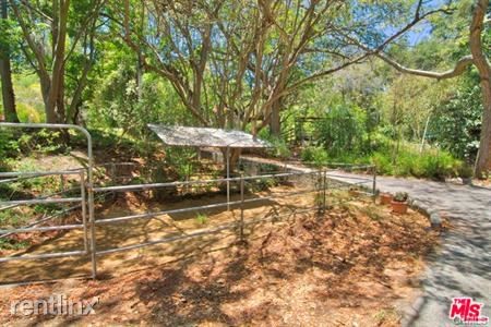 Building Photo - 2 br, 1 bath House - 14227 W Sunset Blvd