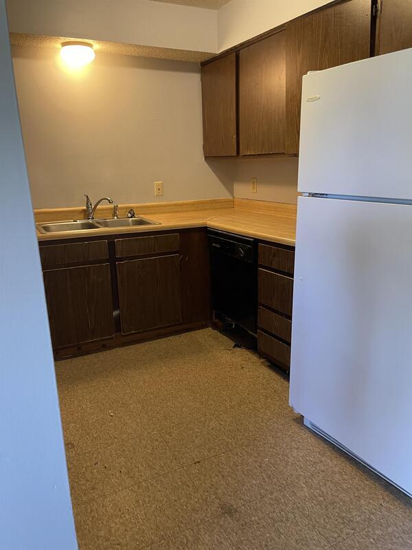 Building Photo - 2224 Bradley Ct