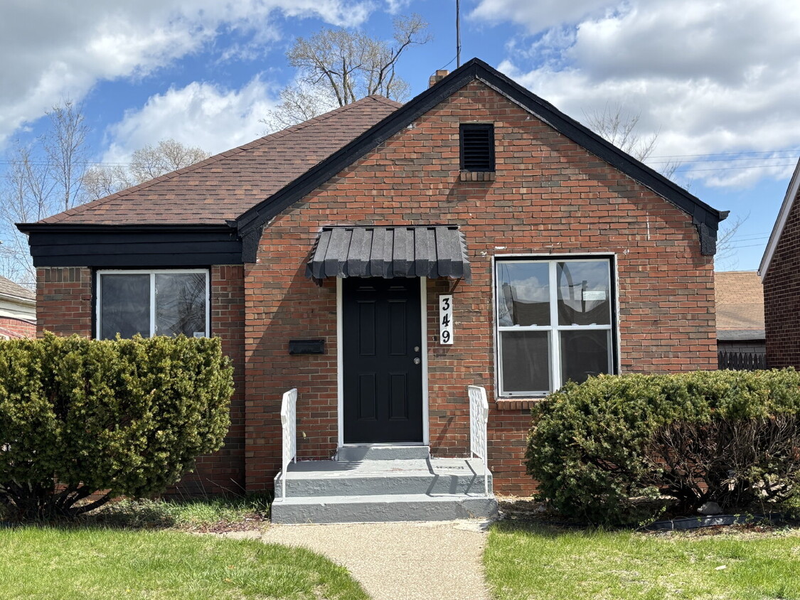 Primary Photo - Spacious home in Gary!