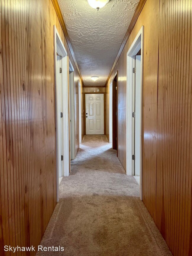 Building Photo - 4 br, 2 bath House - 108 Carter St