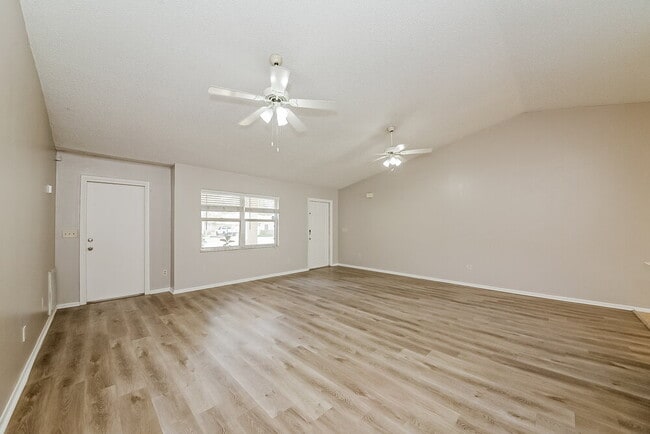 Foto del edificio - 5102 25th Ave Dr E