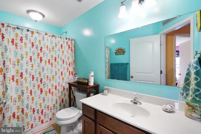 Bathroom #1 - 429 Channing Dr