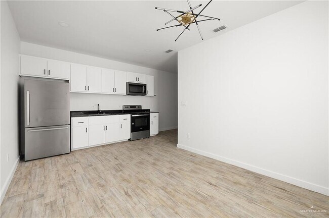 Foto del edificio - 1429 W Harrison Ave