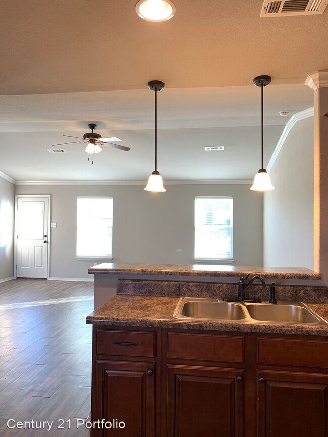 Foto del edificio - 3 br, 2 bath House - 2411 Jude CT