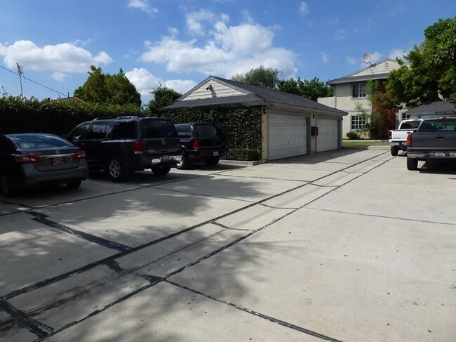 Building Photo - 6071 Kingman Ave