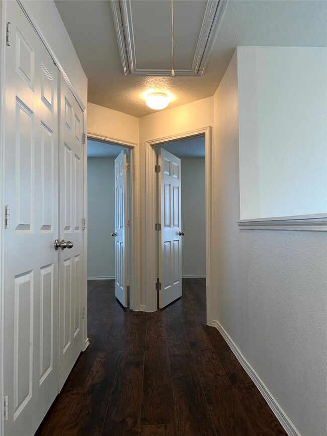 Building Photo - 18823 S Lyford Dr