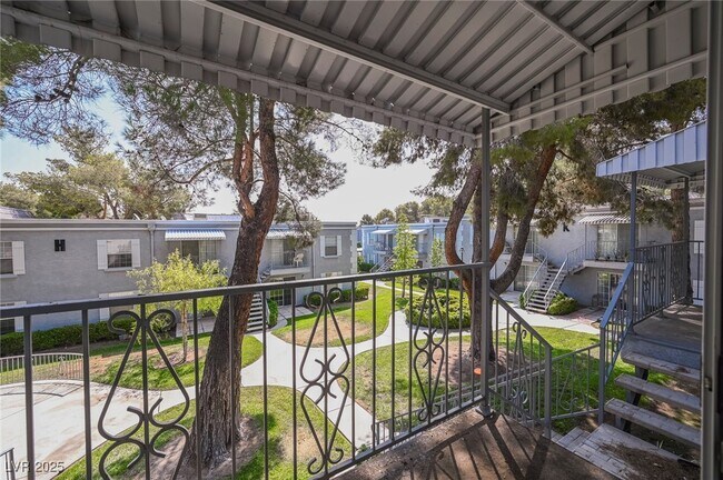 Foto del edificio - 3823 S Maryland Pkwy