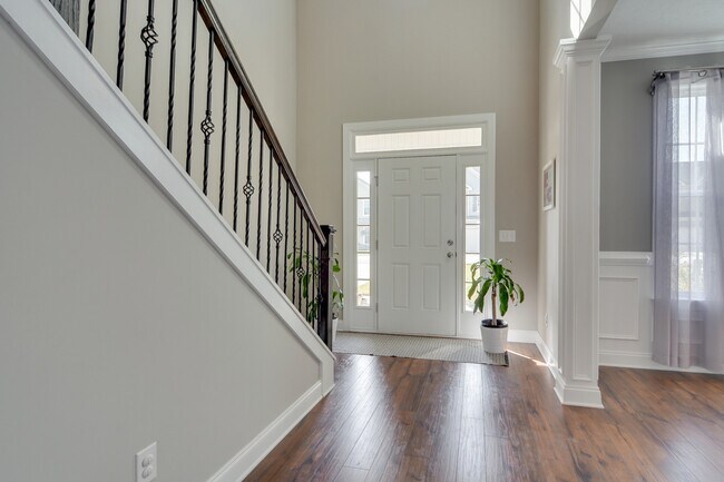 Building Photo - 1030 Ardrey Cir