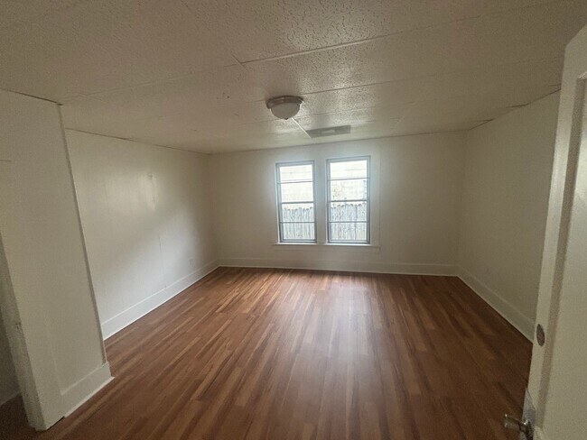 Foto del edificio - 2805 34th Ave N