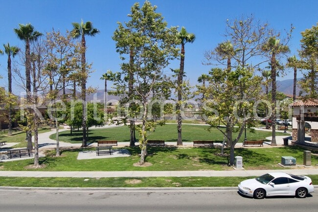 Foto del edificio - 1716 Discovery Falls Dr