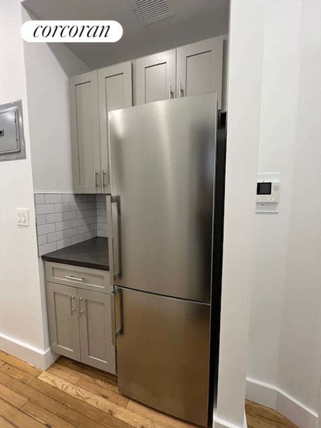 Building Photo - 128 E 83rd St