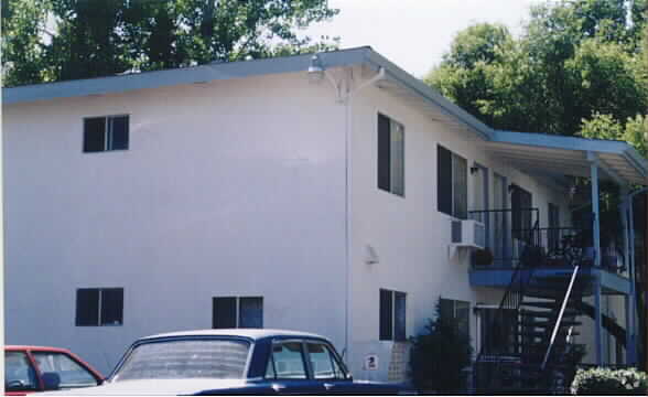 Building Photo - Mariposa Oaks Apartment