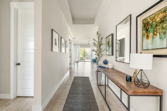 Foto del edificio - 124 Mendocino Ln