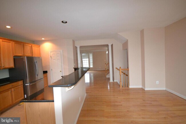Building Photo - 2236 Sussex Way