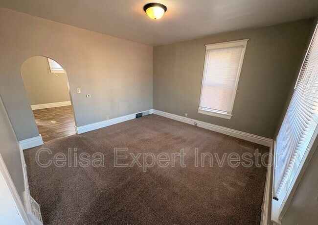 Building Photo - 1441 Wall St