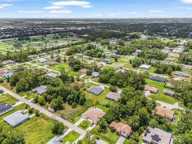 Foto del edificio - 2412 Millie Ave S