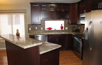 Building Photo - 9456 E Pine Valley Rd